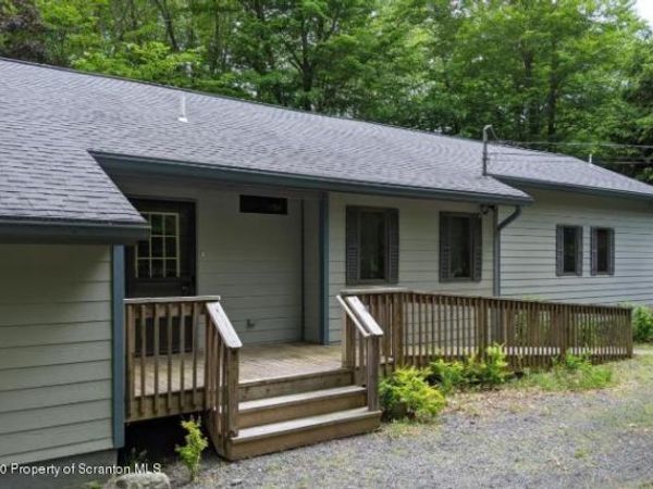 198 Eagles View Drive , Clifton Twp, PA 18424