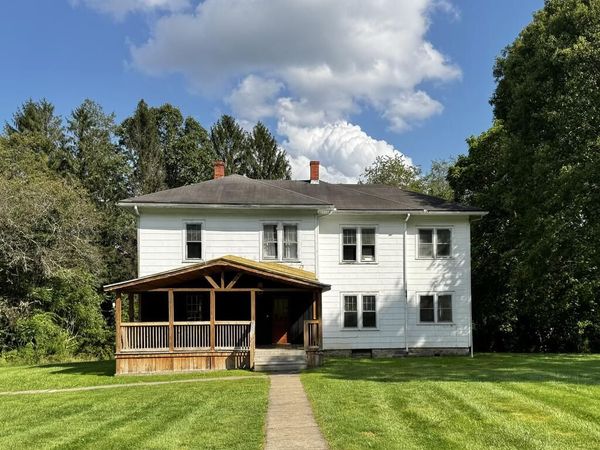 151 Gamma Lane, ECCLES, WV 25836