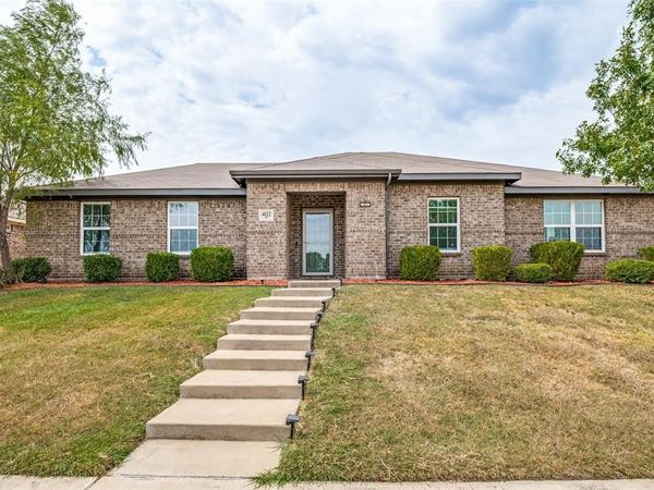 4022 Meadow Canyon Drive , Lancaster, TX 75146