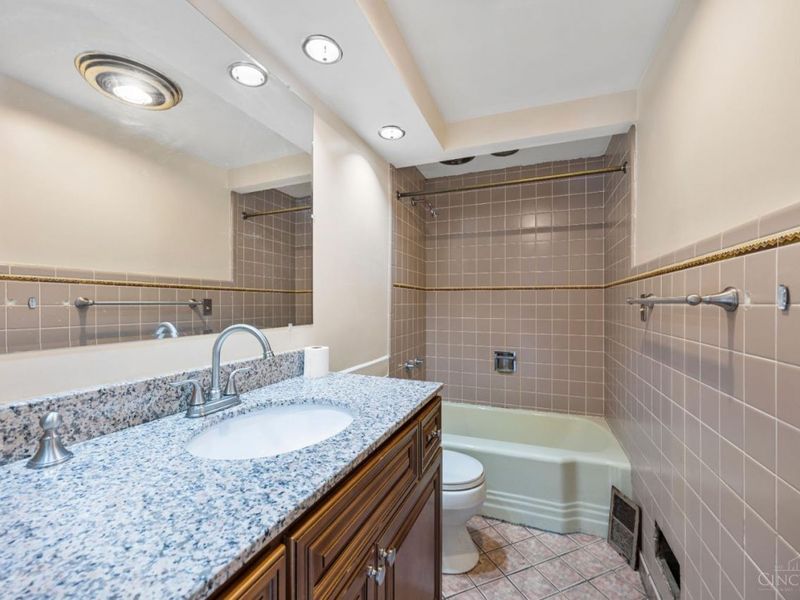 6325 Elm View Place, Elmwood Place, OH 45216 Photo 17
