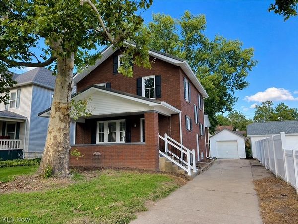 909 N Walnut Street , Dover, OH 44622