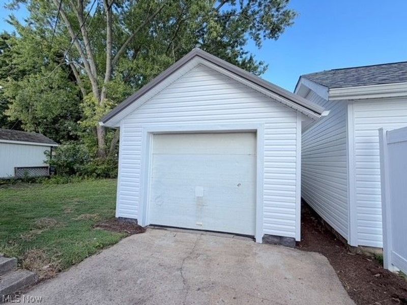 909 N Walnut Street, Dover, OH 44622 Photo 23