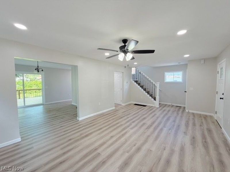 909 N Walnut Street, Dover, OH 44622 Photo 5