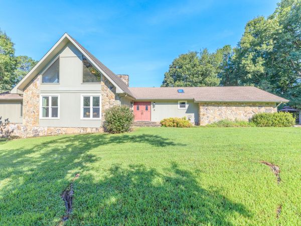 809 Brookhollow Lane, Chattanooga, TN 37421