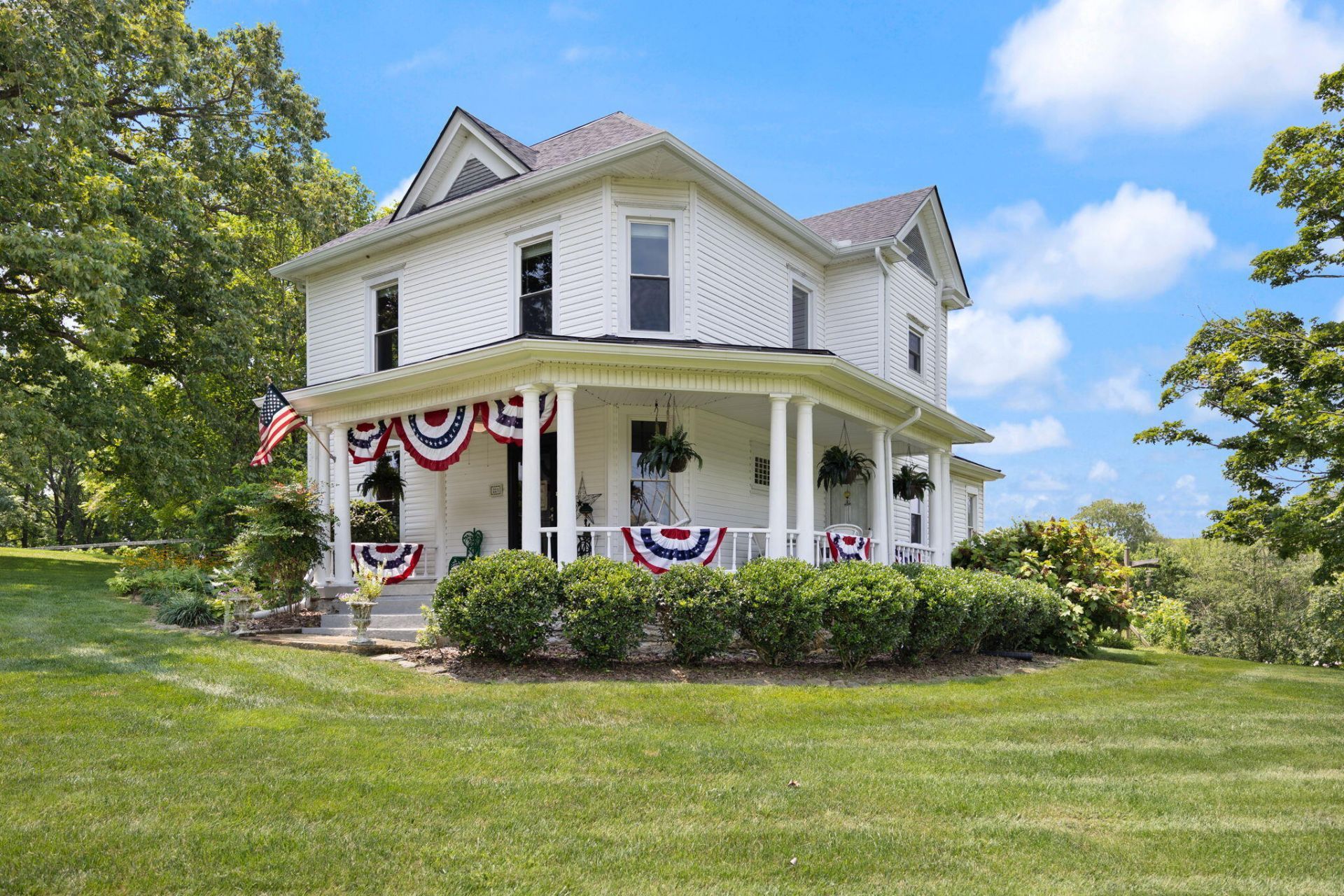 221 Somerset Street, Stanford, KY 40484 Main Photo