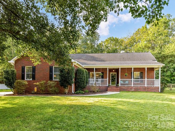8227 Laurel Oak Court, Harrisburg, NC 28075