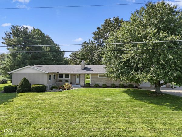 9281 E 700 S, Elizabethtown, IN 47232