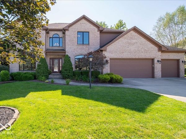 1727 Corral Court , Greenwood, IN 46143