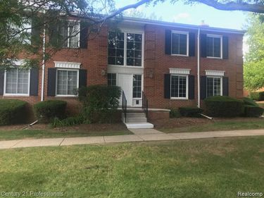 766 E Fox Hills Drive, Unit 152, Bloomfield Township, Mi 48304