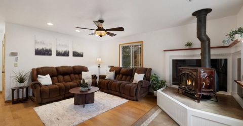 1573 Player Drive, South Lake Tahoe, CA 96150 Photo