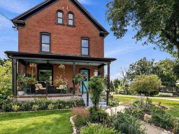 1765 S Grandview Avenue, Dubuque, IA 52003