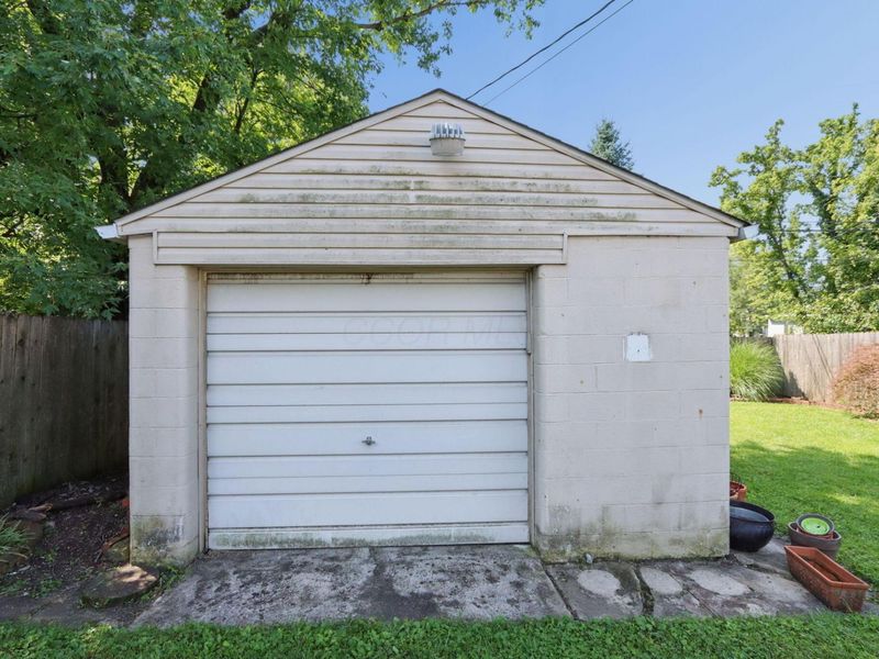 1293 E North Broadway Street, Columbus, OH 43224 Photo 35