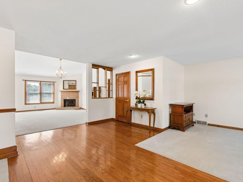 1349 Bluejack Lane, Heath, OH 43056 Photo 9