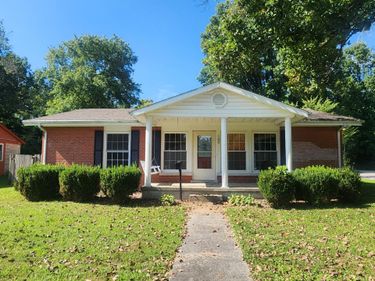 100 Waycross Street, Berea, KY 40403