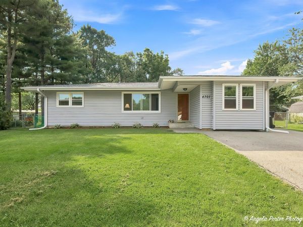4707 William Street , McHenry, IL 60051