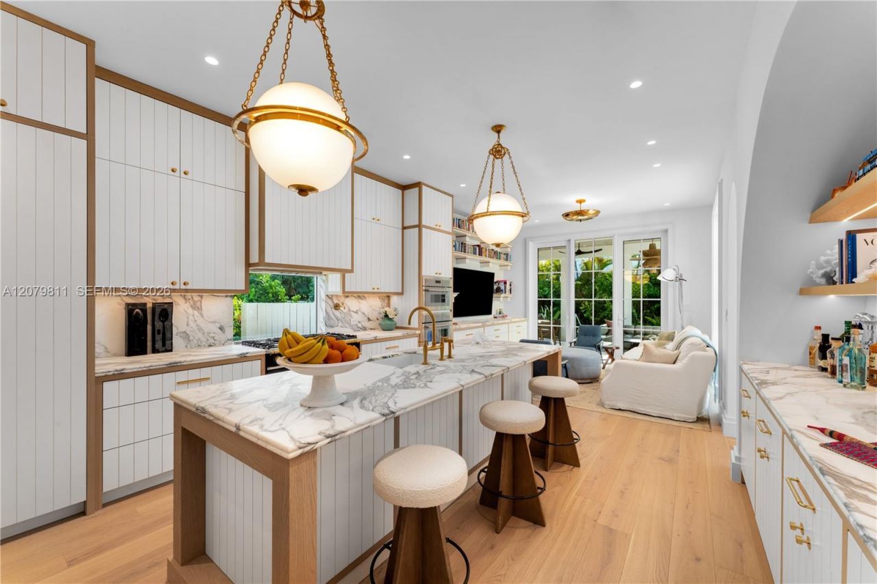 544 Warren Ln, Key Biscayne, FL 33149 Photo