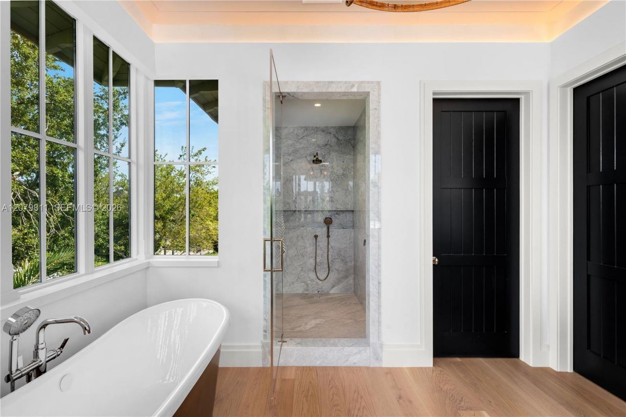 544 Warren Ln, Key Biscayne, FL 33149 Photo