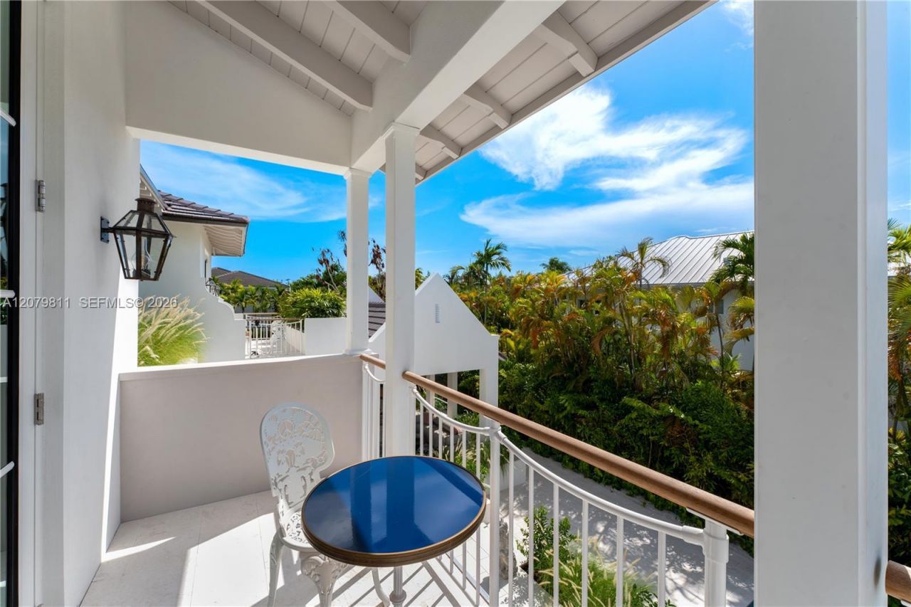 544 Warren Ln, Key Biscayne, FL 33149 Photo