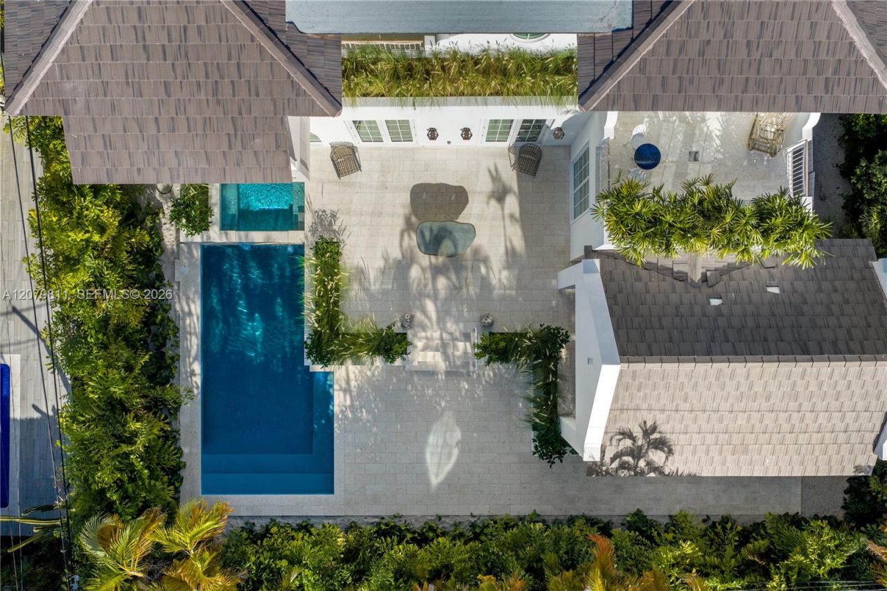 544 Warren Ln, Key Biscayne, FL 33149 Photo