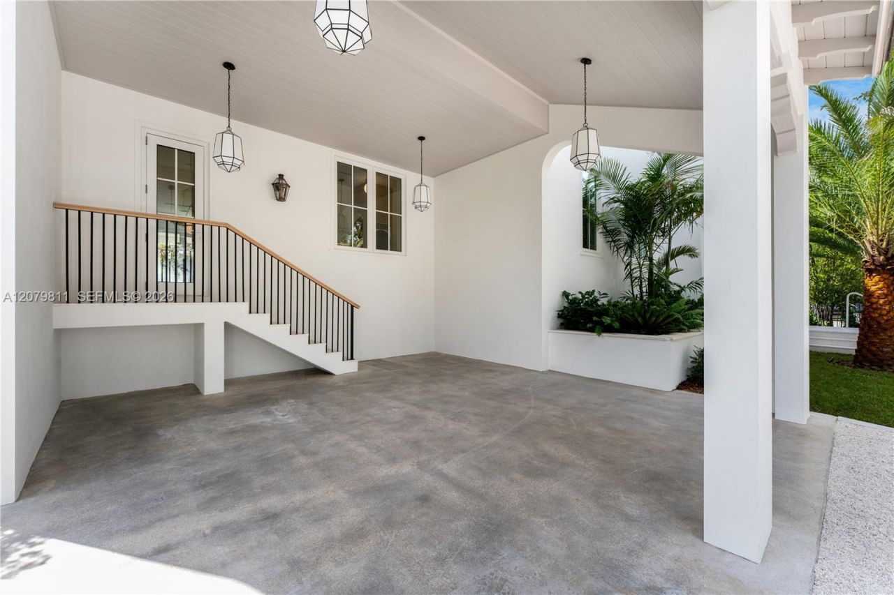 544 Warren Ln, Key Biscayne, FL 33149 Photo