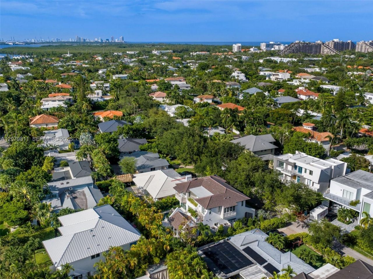 544 Warren Ln, Key Biscayne, FL 33149 Photo