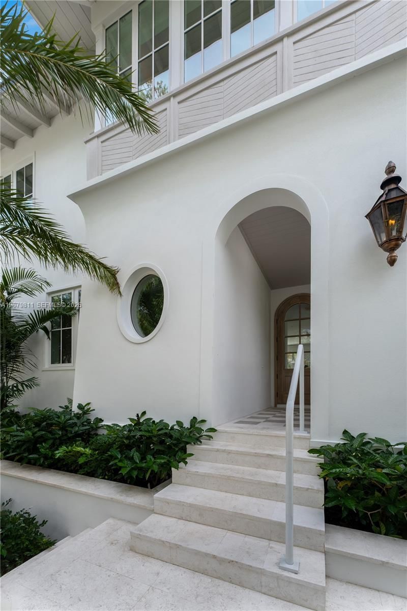 544 Warren Ln, Key Biscayne, FL 33149 Photo