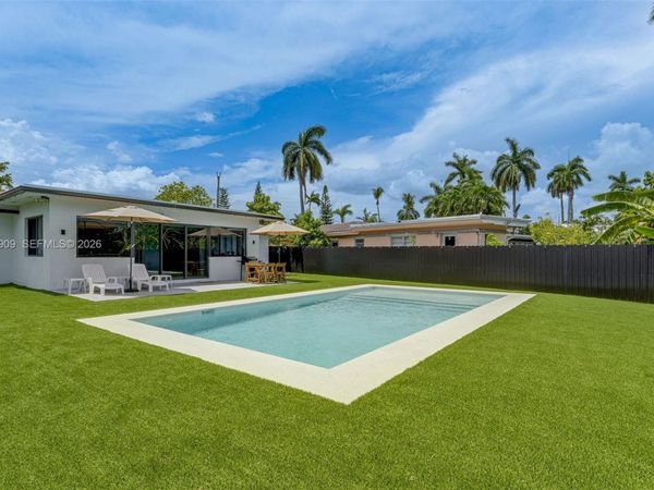 317 N 31st Ave , Hollywood, FL 33021
