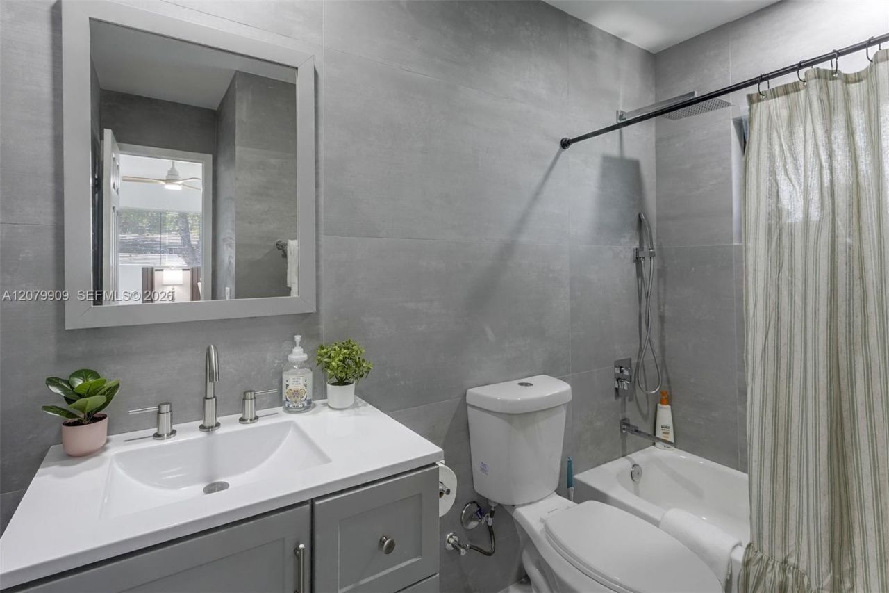 317 N 31st Ave, Hollywood, FL 33021 Photo