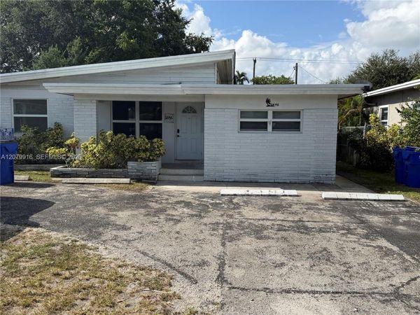 2446 Johnson St , Hollywood, FL 33020