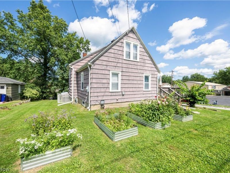 537 Coolman Avenue, Ravenna, OH 44266 Photo 3