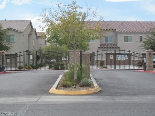 823 Grand Country Avenue, North Las Vegas, NV 89086