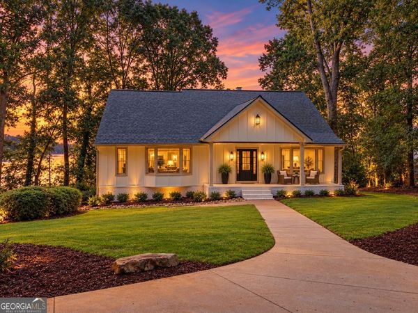 2585 Bridgewater Circle, Gainesville, GA 30506