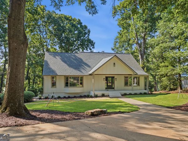 2585 Bridgewater Circle, Gainesville, GA 30506