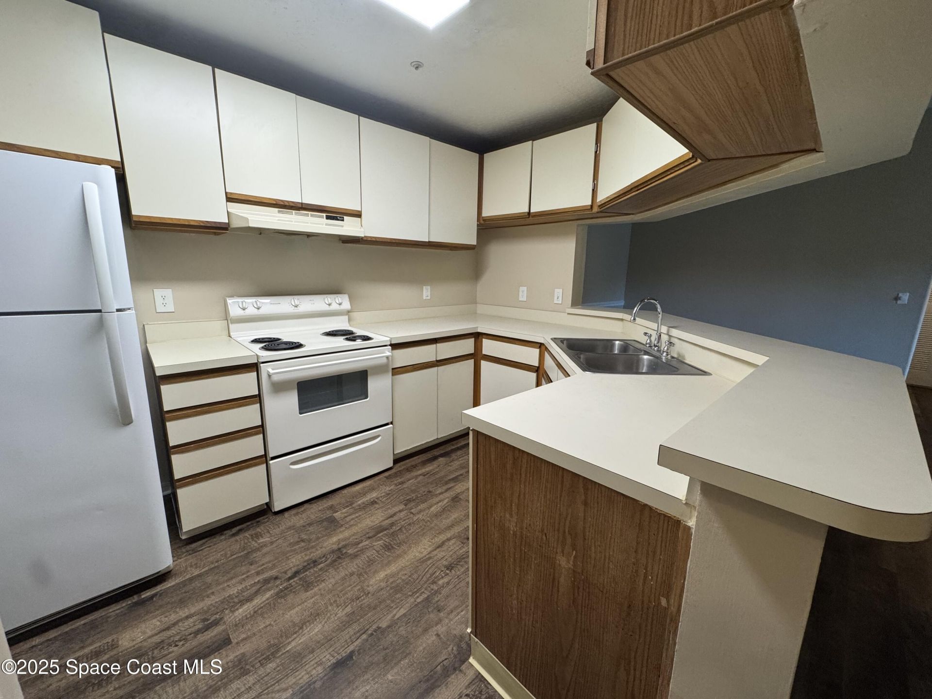 7667 N Wickham Road , Unit 1515, Melbourne, FL 32940 Photo