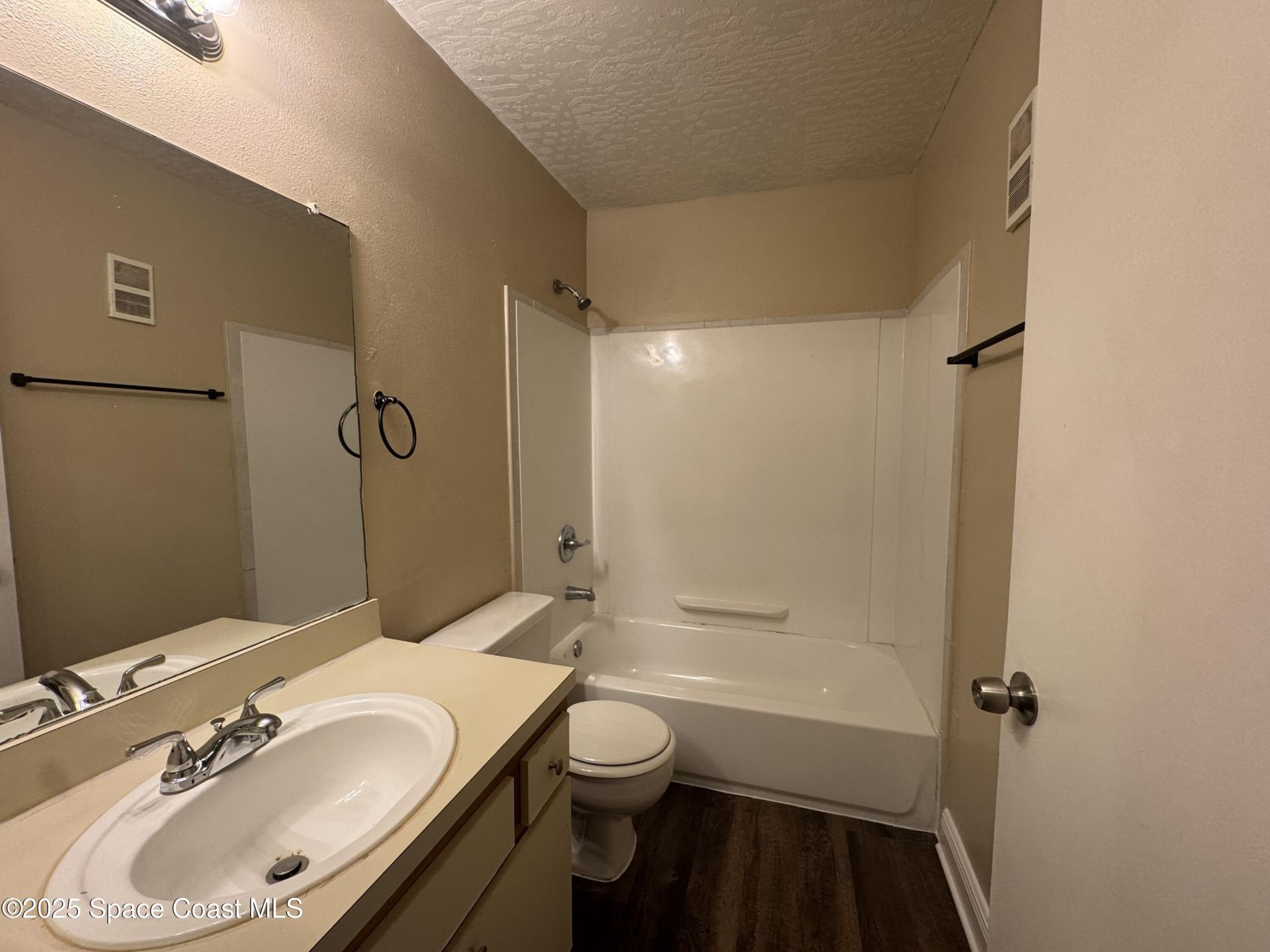 7667 N Wickham Road , Unit 1515, Melbourne, FL 32940 Photo