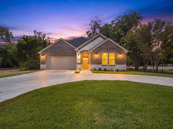4519 Rosehill Road, Garland, TX 75043