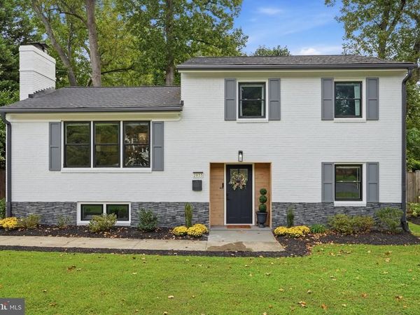 2833 WOODLAWN AVENUE, FALLS CHURCH, VA 22042