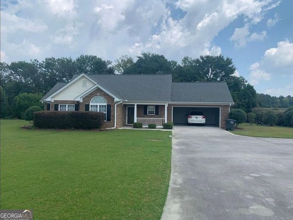 134 Brookstone Drive SW, Calhoun, GA 30701