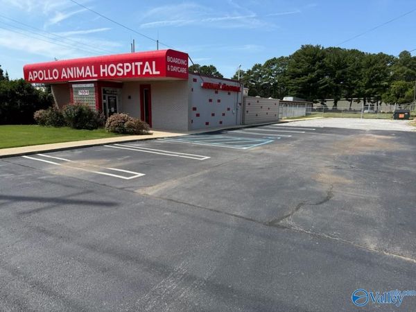 7604 Memorial Parkway South, Huntsville, AL 35802