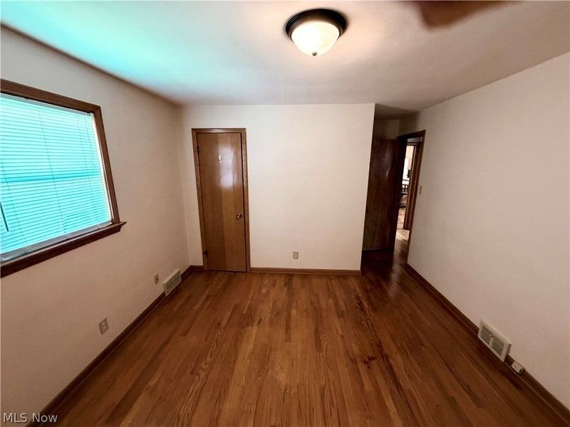 512 Maplewood Avenue, Struthers, OH 44471 Photo 12