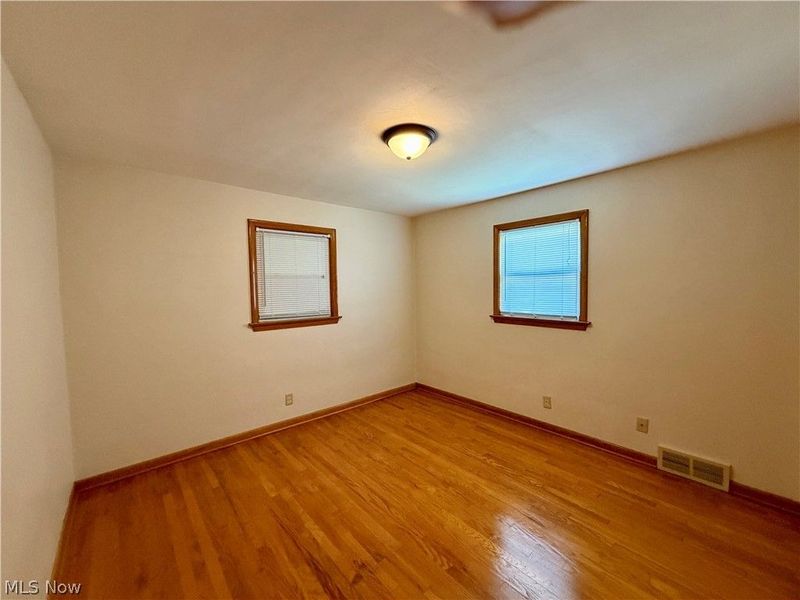 512 Maplewood Avenue, Struthers, OH 44471 Photo 14