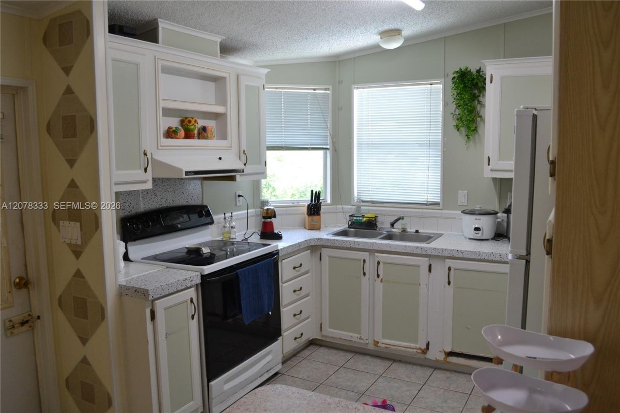 19800 SW 180 Ave #584, Miami, FL 33187 Photo