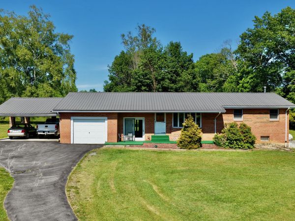 111 Crockett Ln, Talcott, WV 24981