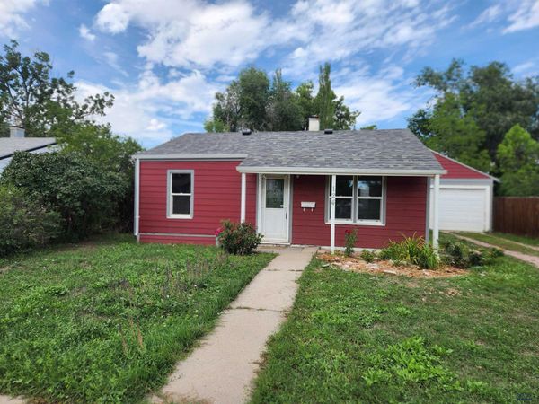 124 E ST ANNE, Rapid City, SD 57701