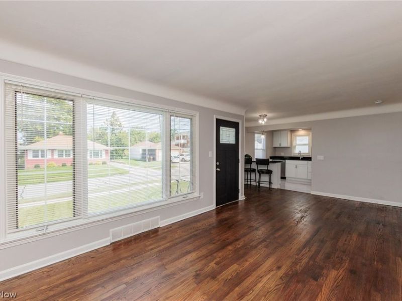 3707 Longwood Avenue, Parma, OH 44134 Photo 4