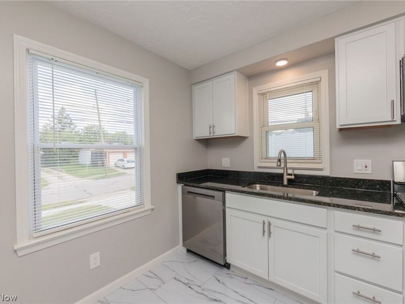 3707 Longwood Avenue, Parma, OH 44134 Photo 8