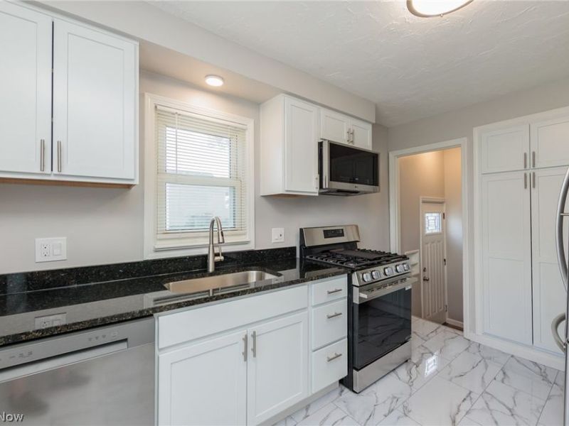 3707 Longwood Avenue, Parma, OH 44134 Photo 9