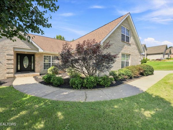 3015 Champions Drive, Maryville, TN 37801