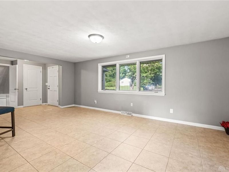 300 Heidi Court, Washington Township, OH 45459 Photo 14