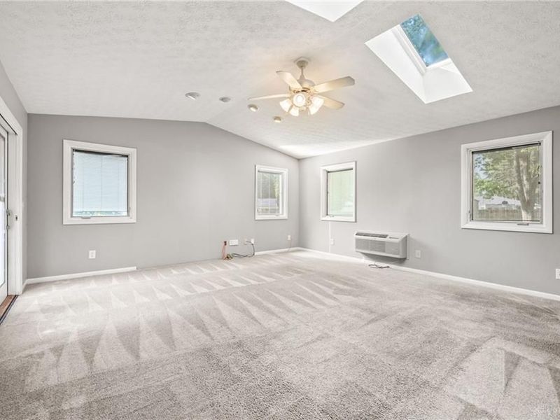 300 Heidi Court, Washington Township, OH 45459 Photo 17